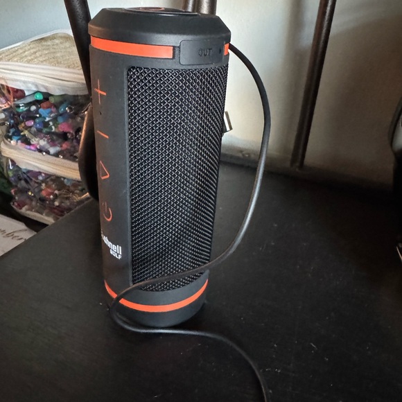 Bushnell Wingman 2 golfing range finder Bluetooth speaker with remote - Picture 2 of 8